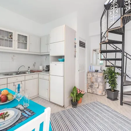 Jaana & Akis 1&2, Appartement Haraki