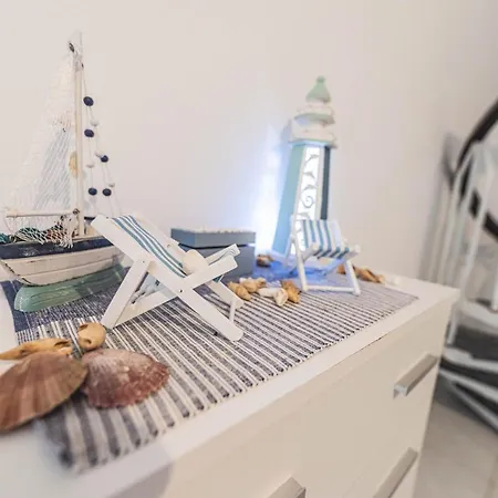 Jaana & Akis 1&2, Appartement *