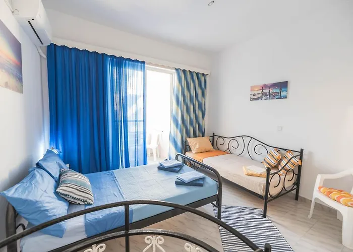 Jaana & Akis 1&2, Appartamento Haraki