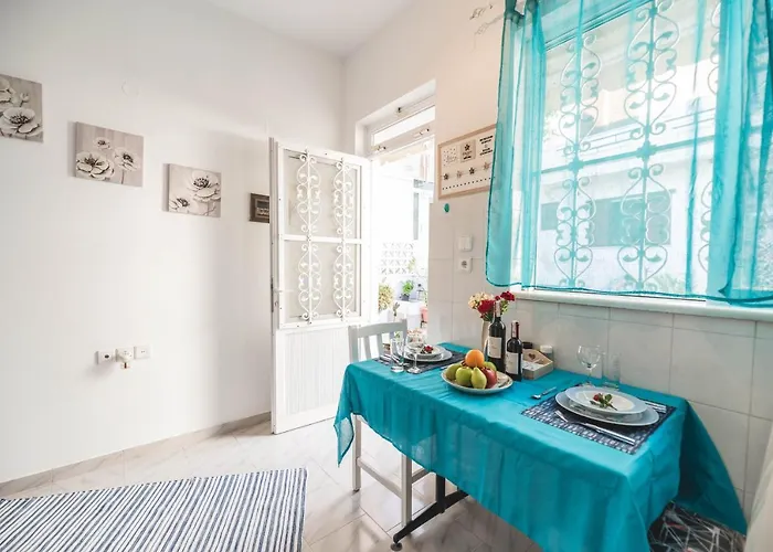 Jaana & Akis 1&2, 아파트 *