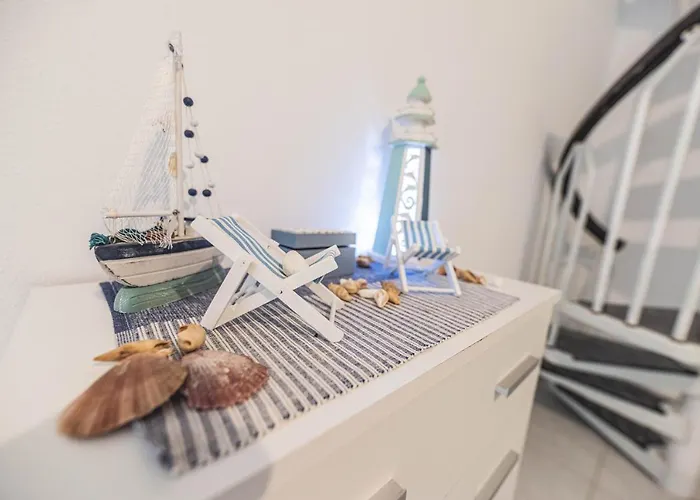 Jaana & Akis 1&2, 아파트 *